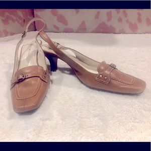 Bandolino Leather Camel/Tan Heels 6.5